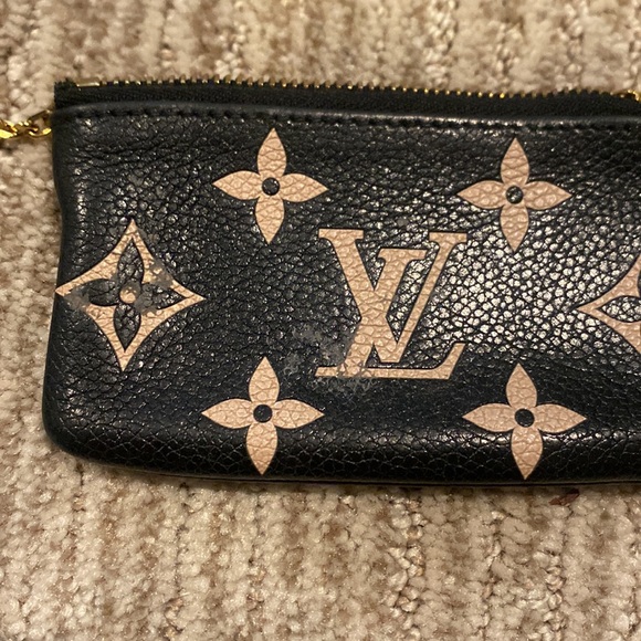 Louis Vuitton clip coin purse
